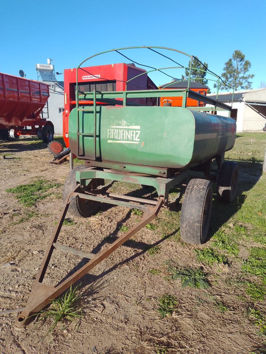 TANQUE ARDANAZ DE  2000 LITROS